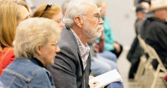 U.S. Rep. Dan Newhouse, who represents Washington state’s 4th Congressional District, at a public meeting in Omak regarding a federal proposal to reintroduce grizzly bears into north-central Washington state. Photo courtesy of U.S. Rep. Dan Newhouse’s office.