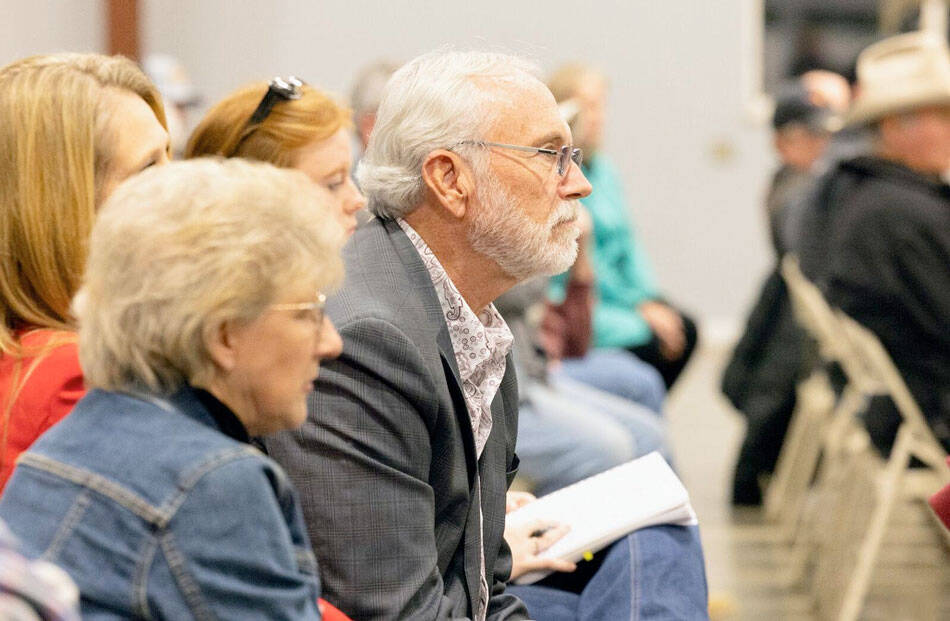 U.S. Rep. Dan Newhouse, who represents Washington state’s 4th Congressional District, at a public meeting in Omak regarding a federal proposal to reintroduce grizzly bears into north-central Washington state. Photo courtesy of U.S. Rep. Dan Newhouse’s office.